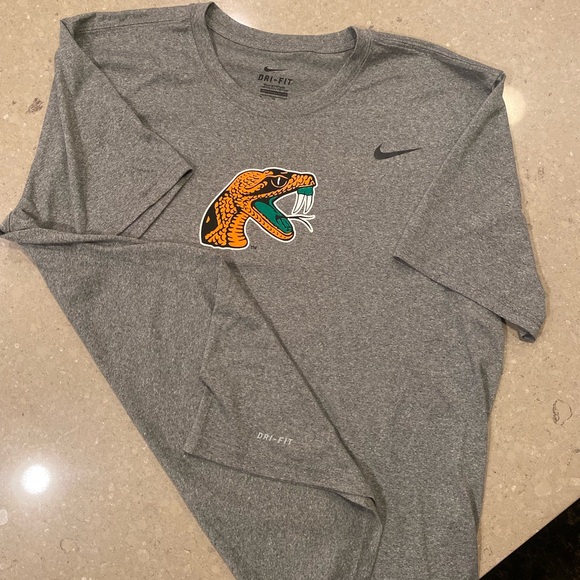 Nike Other - FAMU Nike men’s XL grey T shirt with central rattler logo HBCU